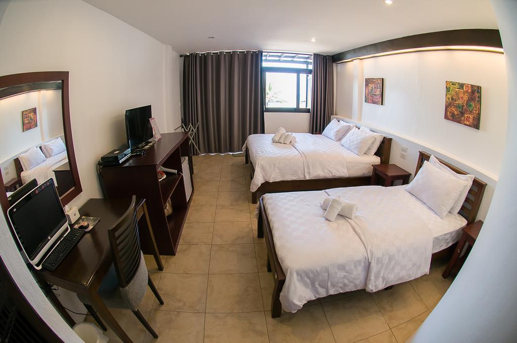 Baantalay Thungwualaen Hotel Pathiu Екстериор снимка